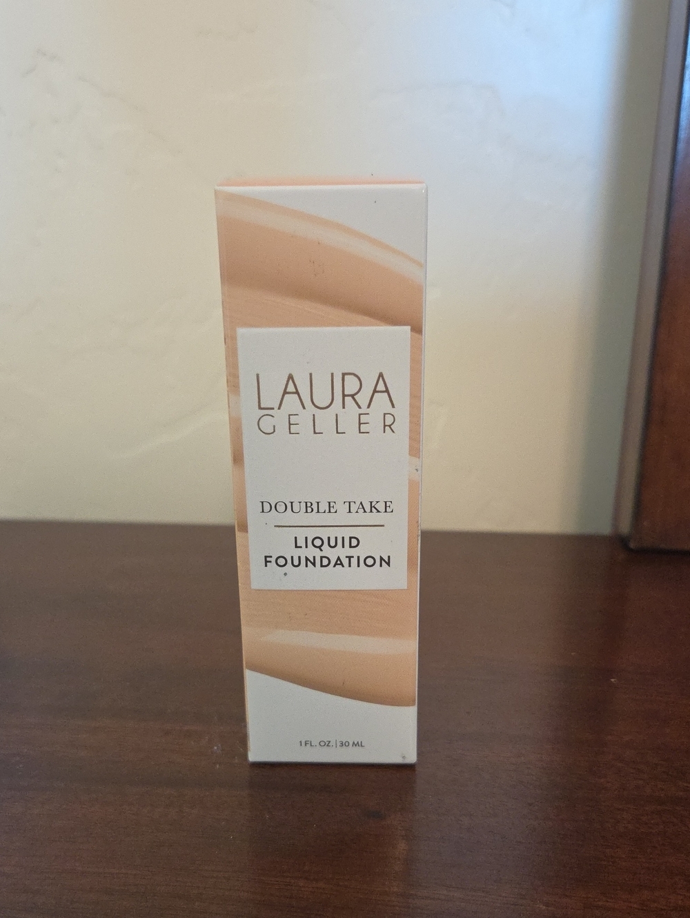 Laura Geller Double Take Liquid Foundation - Beige/Nude